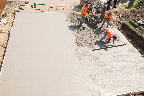Best Best Concrete Contractor  in Thoreau, NM